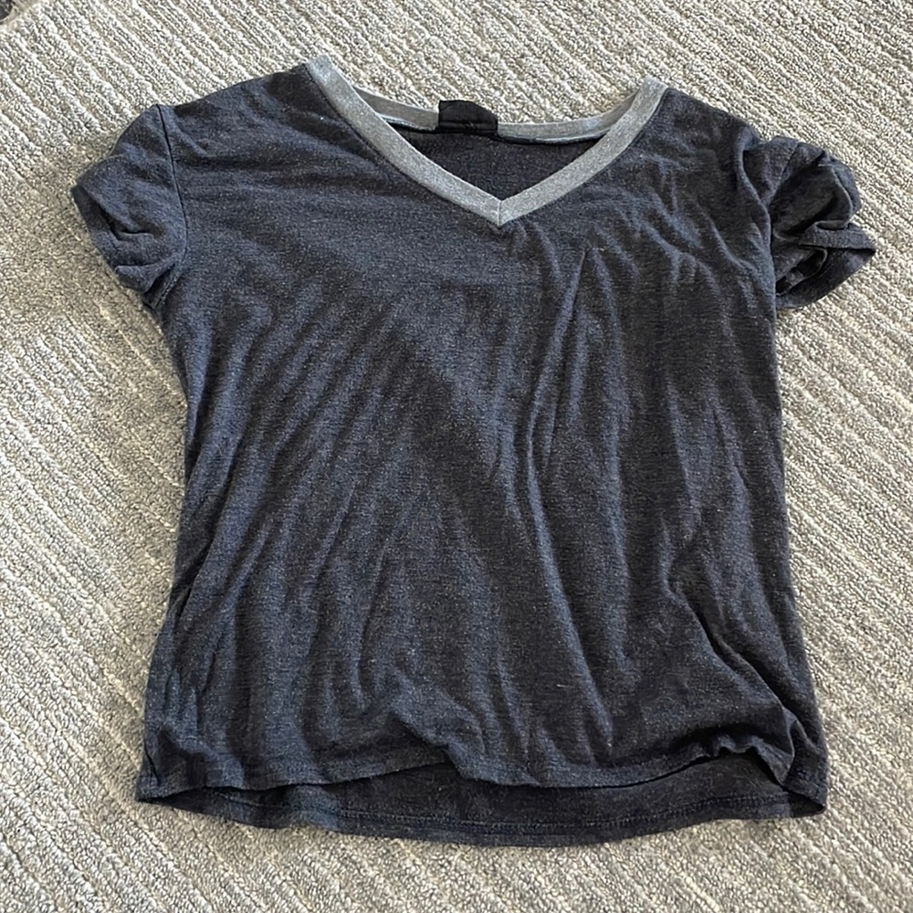 FireHouse dark / charcoal grey V-neck T-Shirt !